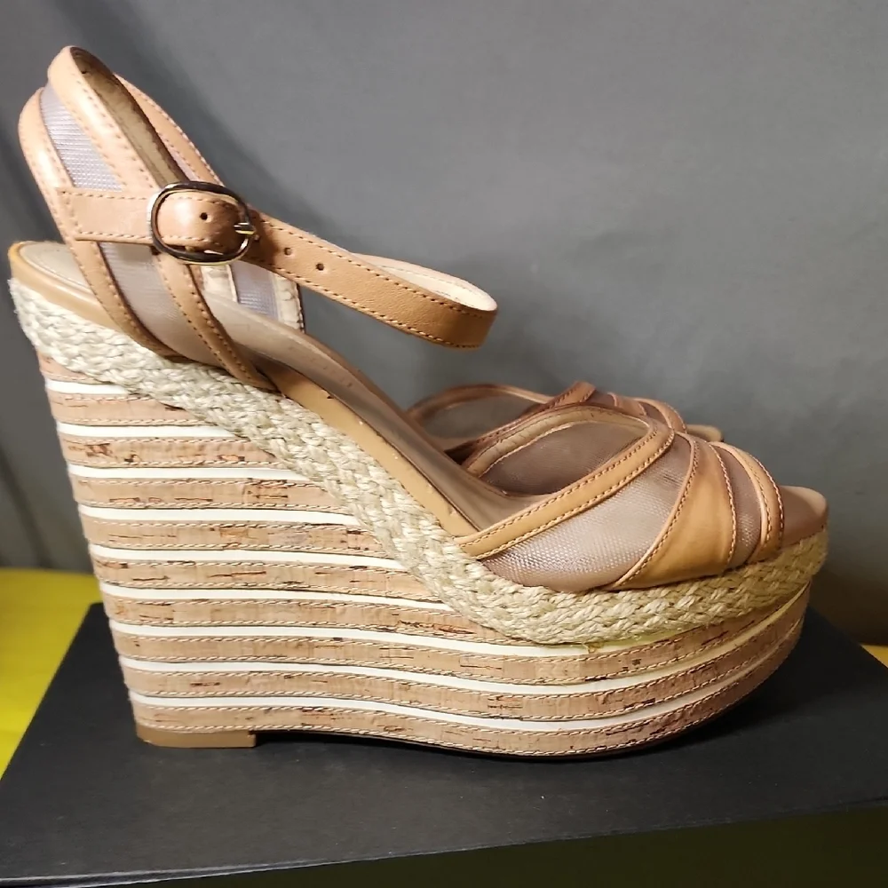 Enzo Angiolini Tan Wedge Sandals